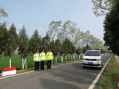 南陽市宛城區(qū)交通運(yùn)輸執(zhí)法局 深化路域環(huán)境治理 提升道路保暢與環(huán)境檢測服務(wù)水平
